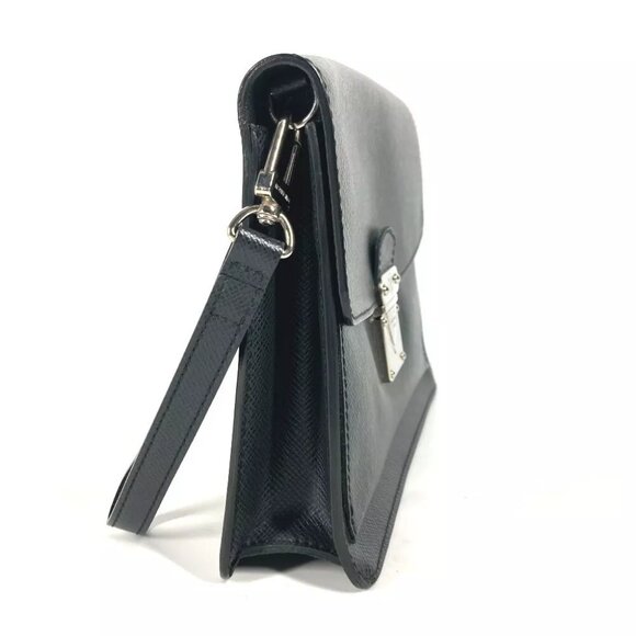 LOUIS VUITTON Taiga Belair Bag Pouch Clutch Bag with Strap - Picture 4 of 16